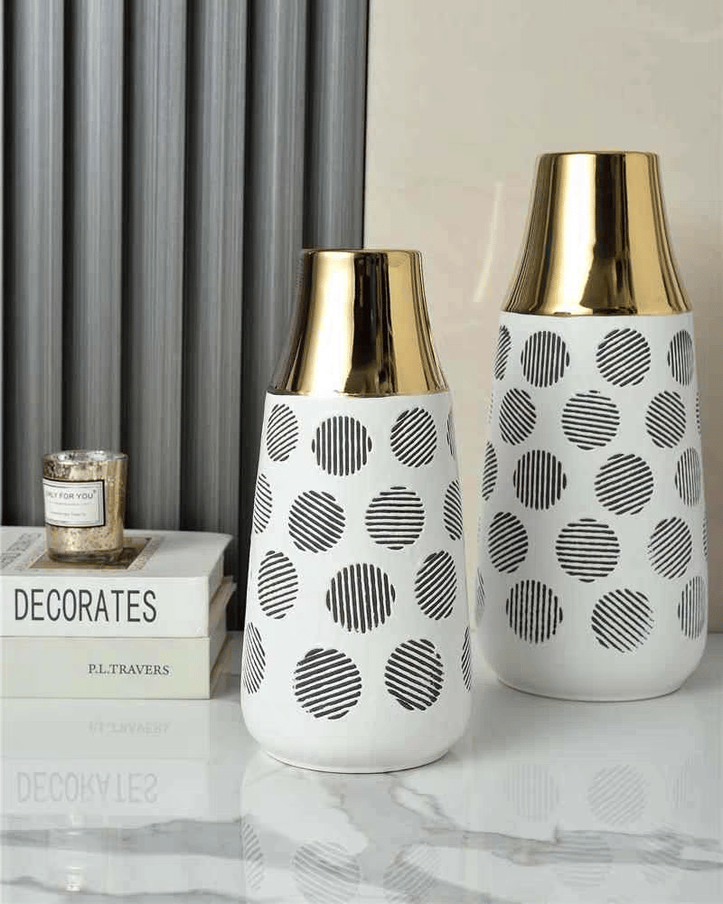 Polka dot vase set