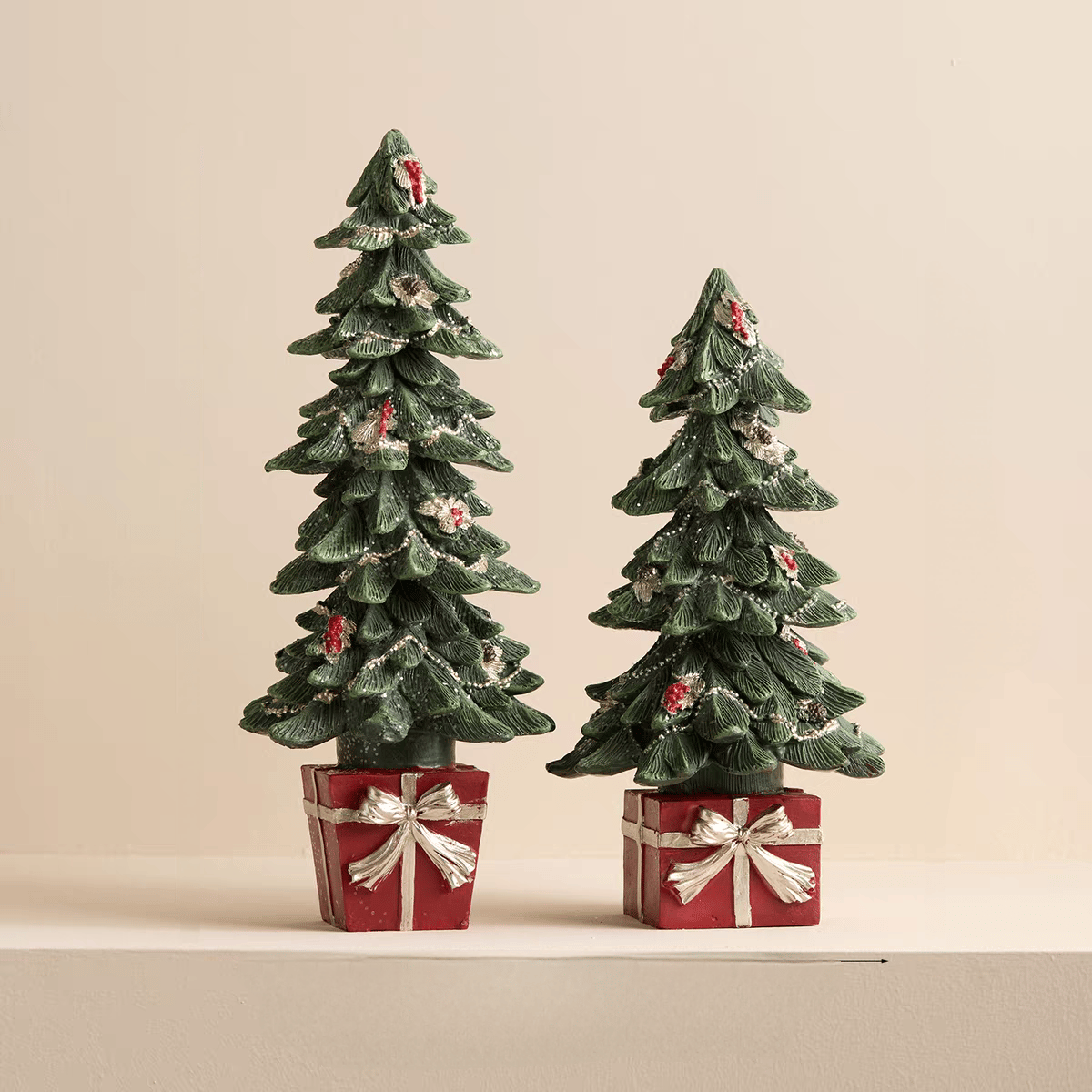 Resin Christmas Tree Ornament Set
