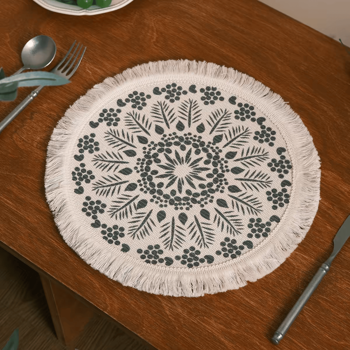 Fringe Floral round placemats