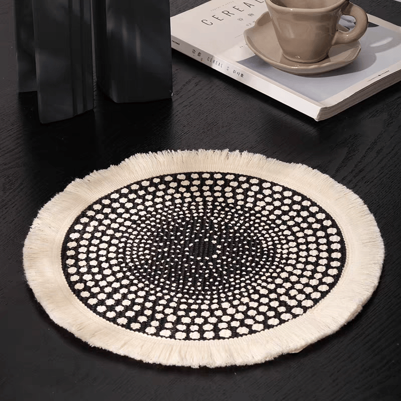 Black & Cream Round Woven Placemat
