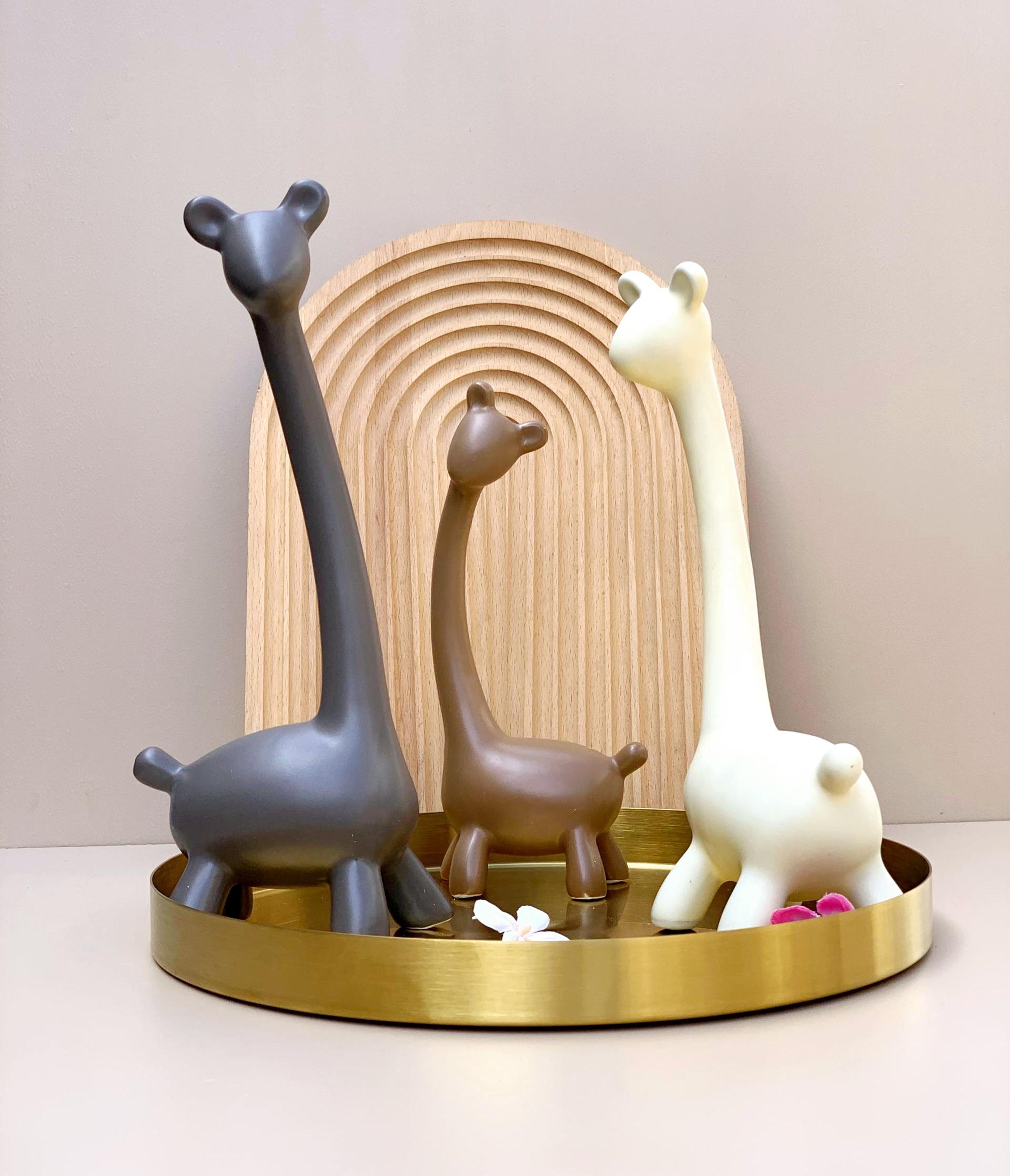 Modern Giraffe Centerpiece Décor Set