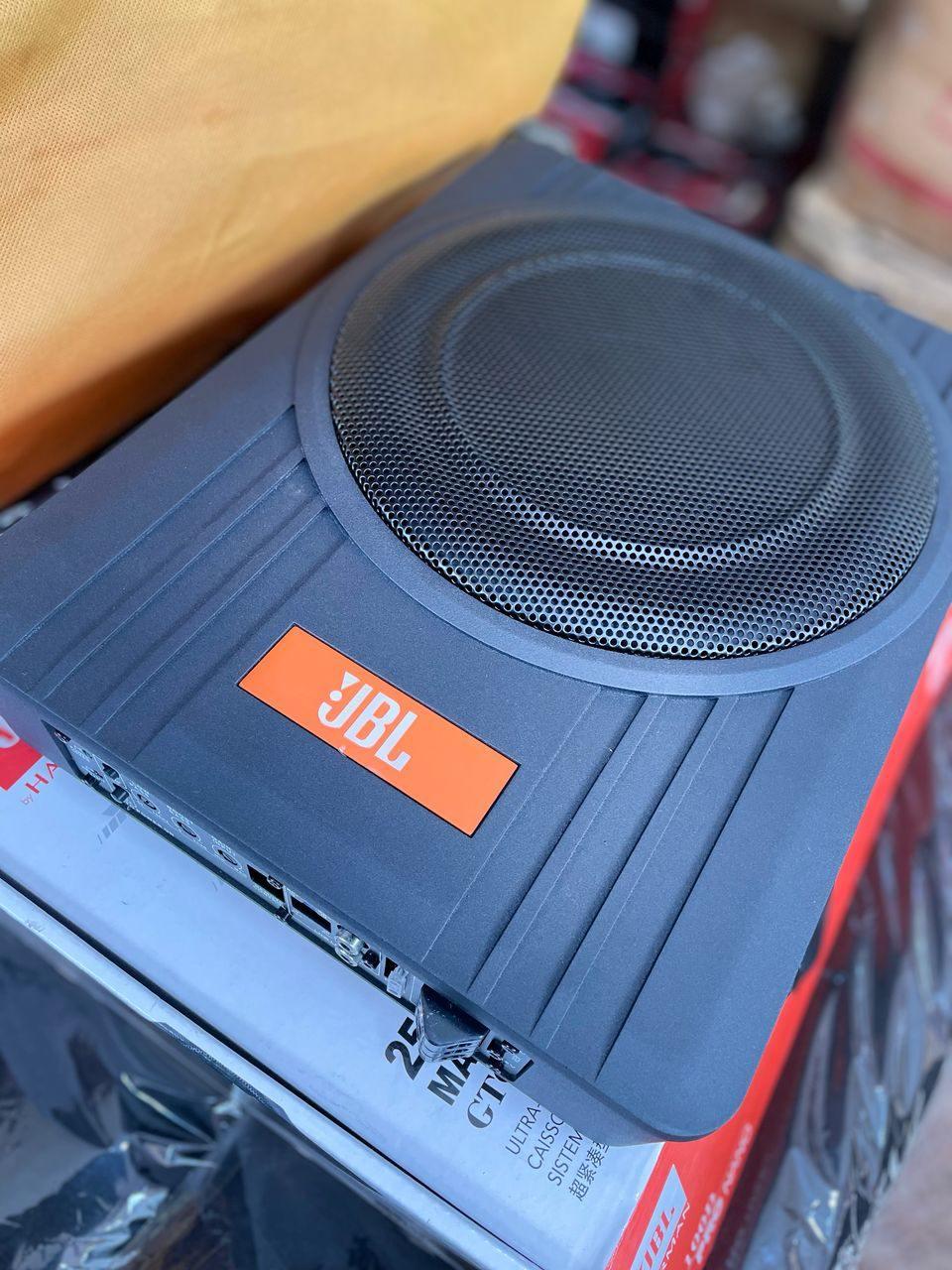 JBL UNDERSEAT SUBWOOFER BASS PRO